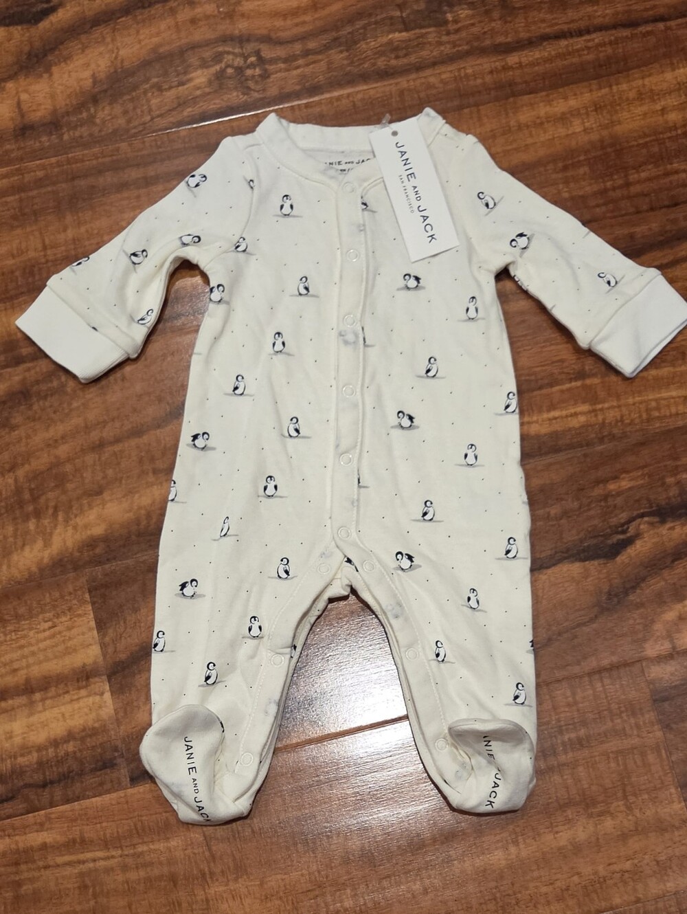 Janie and Jack NWT Newborn Ivory/Black Penguin Print Footie Romper